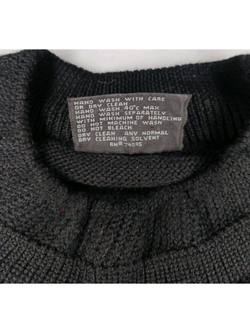 Vintage COOGI Australia Sweater Mens Large Black 3D Knit 100% Pure Wool Biggie - Picture 6 of 6